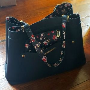 Steve Madden Black Tote & Wristlet